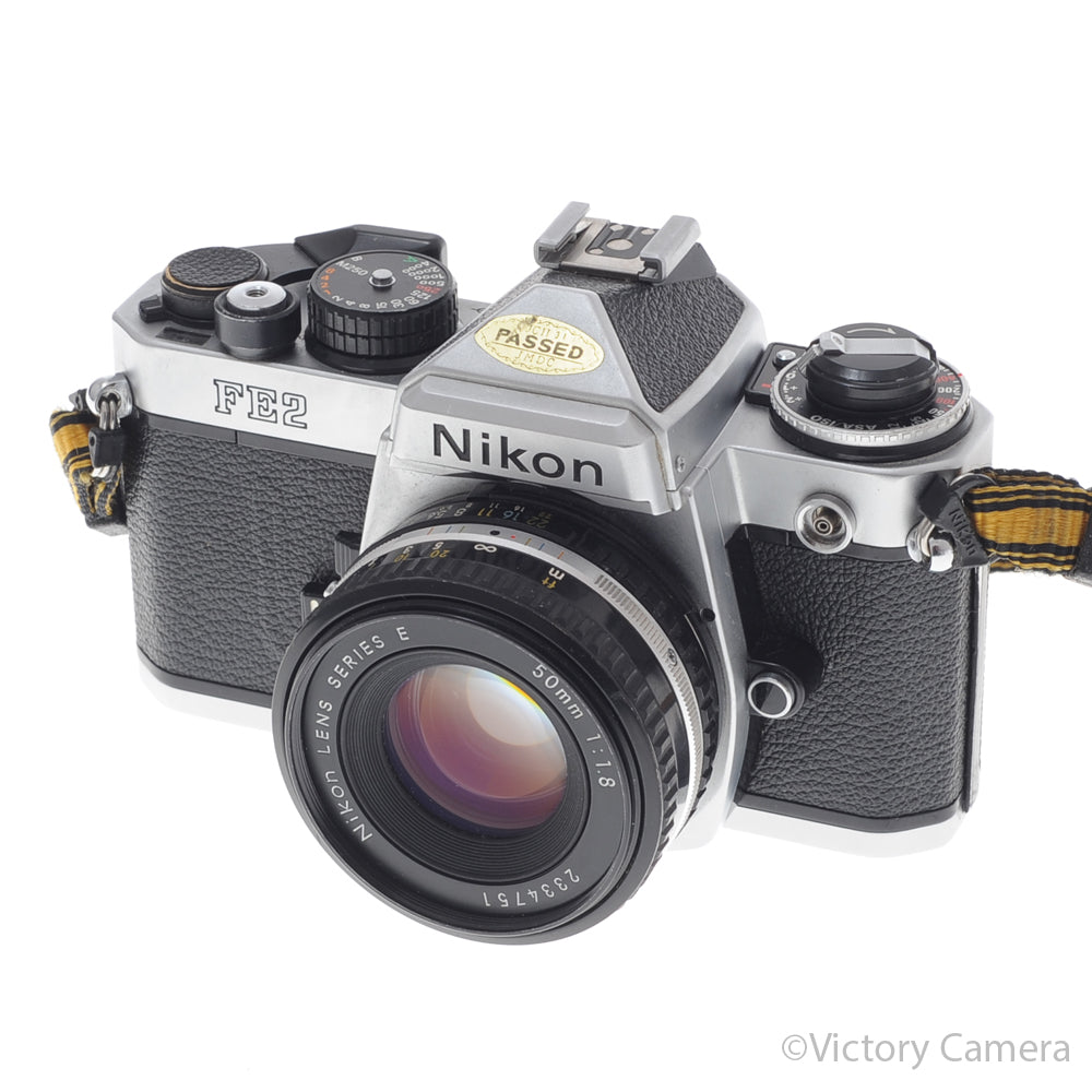 Nikon FE Chrome 35mm Film Camera w/ 35-70mm Zoom Lens [EXC]