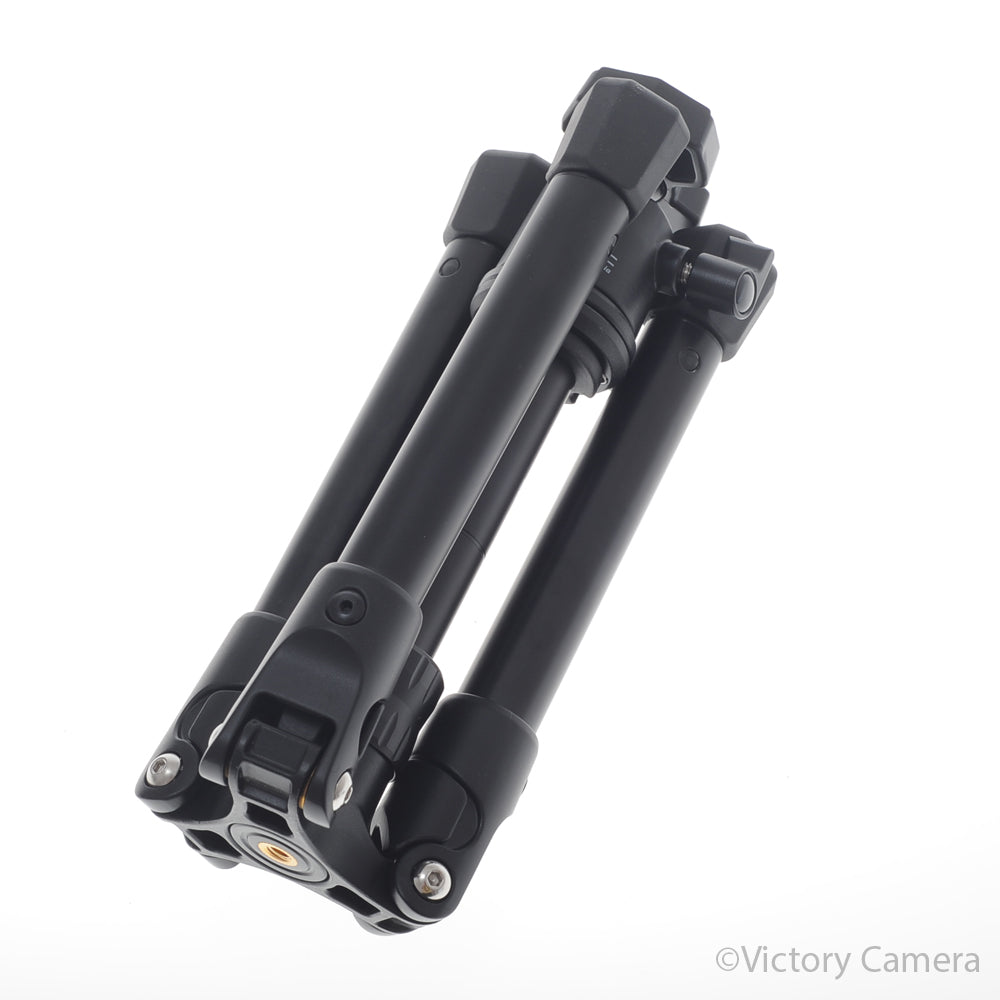 Sandmarc Portable Compact Tripod ~25" Tall [EXC+] image 5