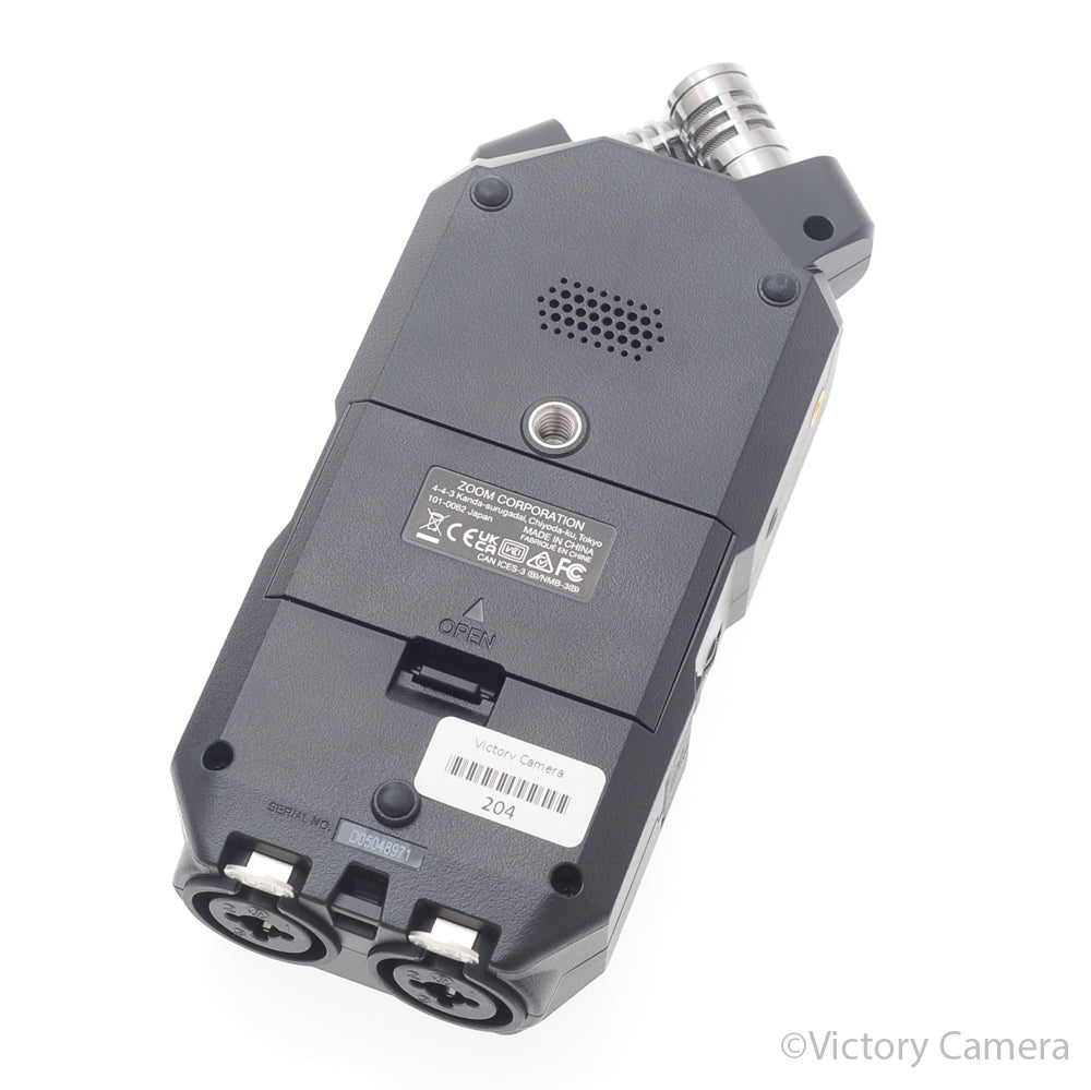Zoom H4essential 32-Bit Portable Audio Recorder [EXC] image 2