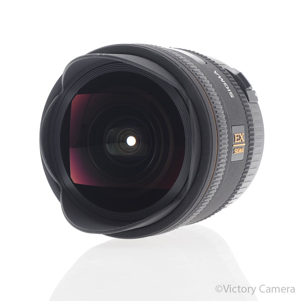 Sigma 10mm f2.8 DC Fisheye HSM Lens for Canon EF [EXC] image 2