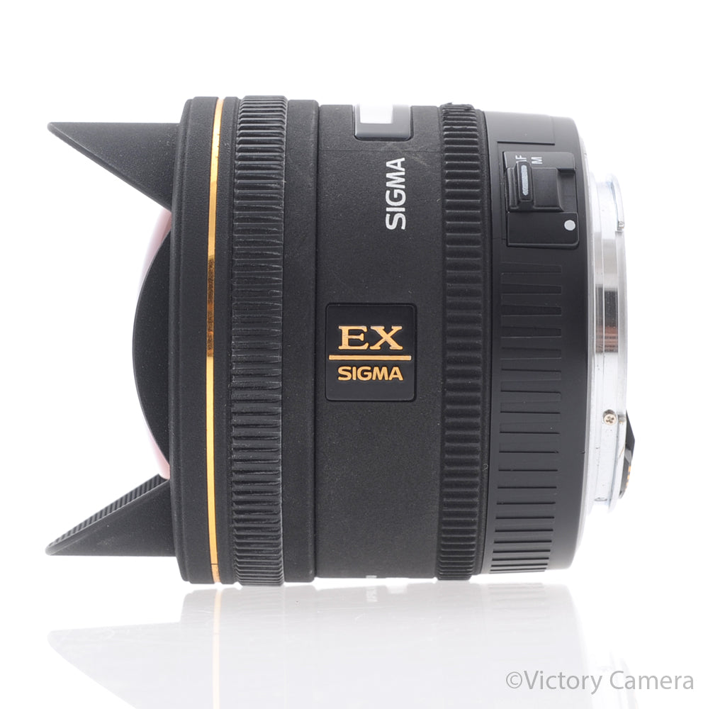 Sigma 10mm f2.8 DC Fisheye HSM Lens for Canon EF [EXC] image 4
