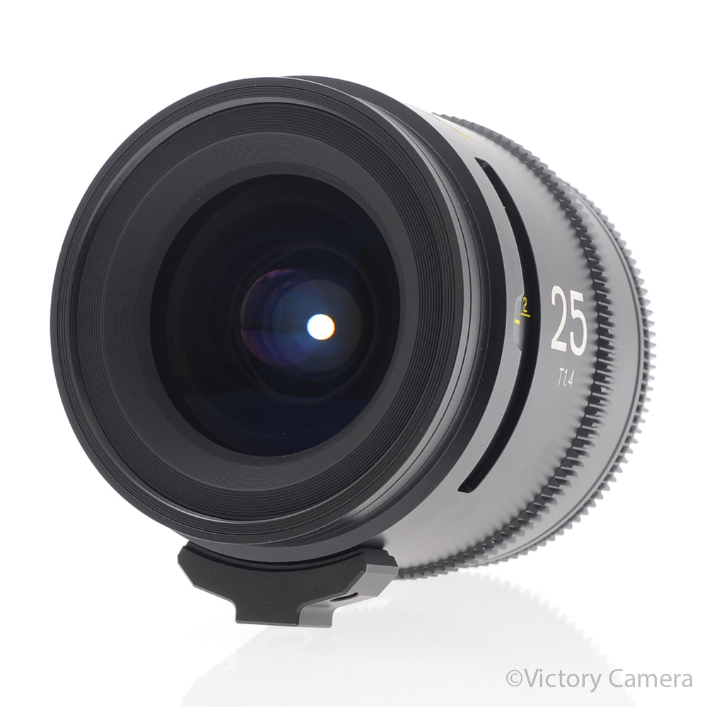 DZOFilm Arles 25mm T1.4 FF/VV Prime Wide-Angle Cine Lens for ARRI PL [EXC+] image 2