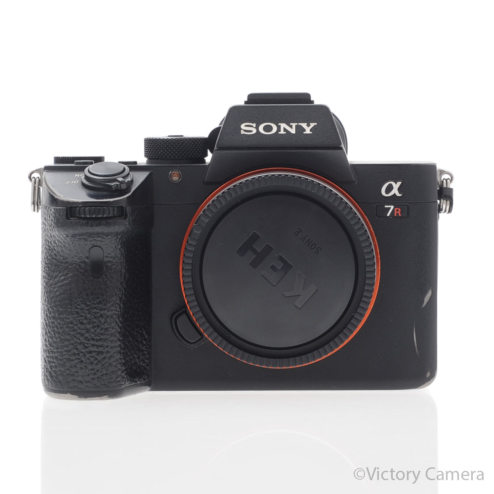 Sony A7R III A7RIII 42.4MP Digital Mirrorless Camera Body [EXC-] image 1