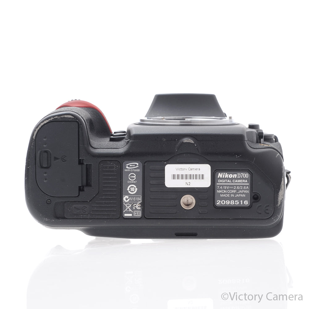 Nikon D700 12.1MP Digital SLR Camera Body [EXC] image 4