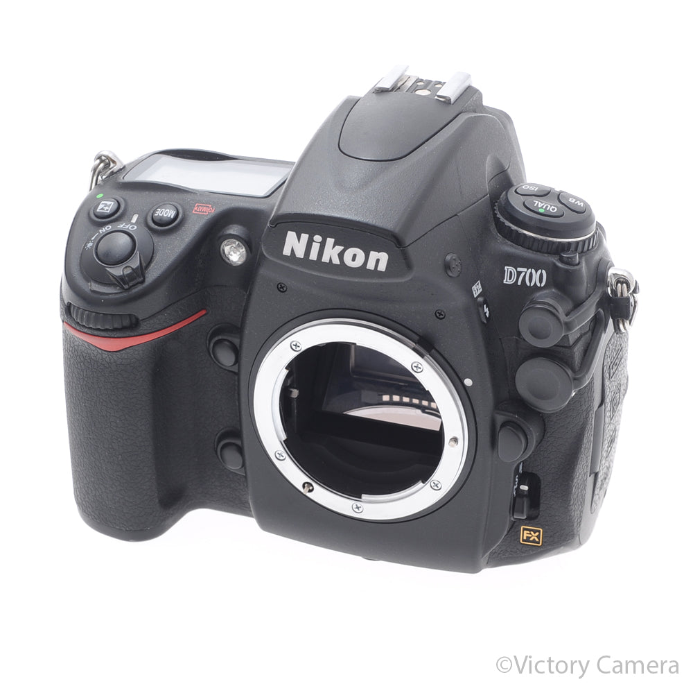 Nikon D700 12.1MP Digital SLR Camera Body [EXC] image 2