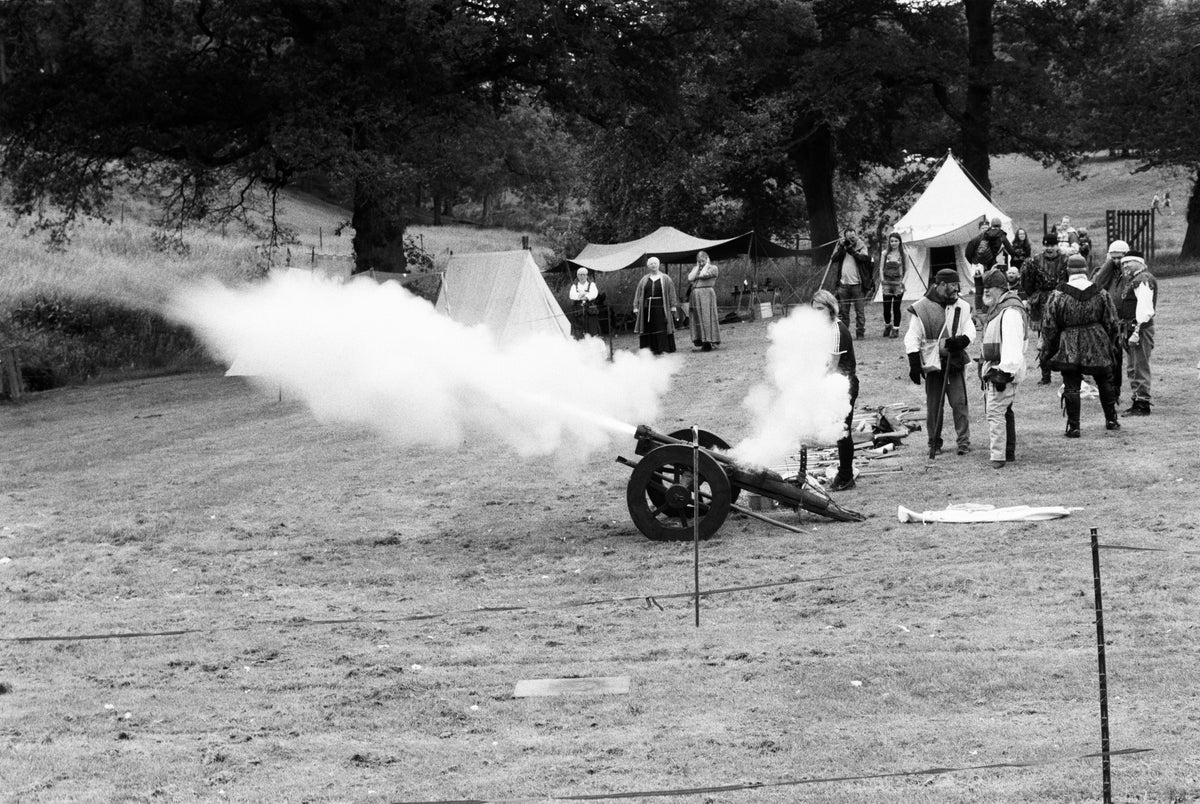 Ilford FP4 PLUS 125 Black & White Negative Film (35mm, 36 Exposures) - Victory Camera