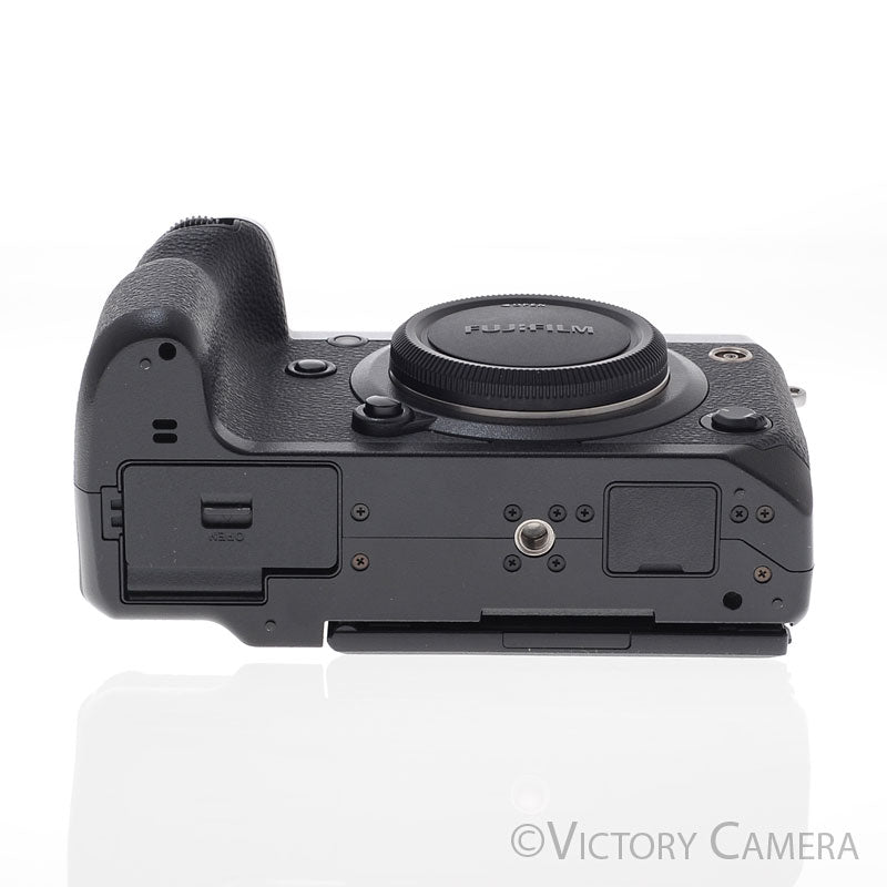 Fuji Fujifilm X-H1 24.3MP Black Mirrorless Camera Body [EXC+] - Victory Camera
