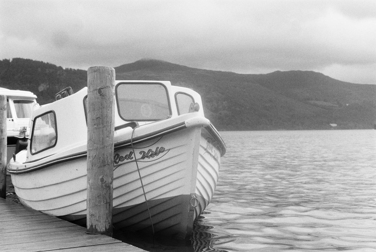 Ilford HP5 PLUS 400 Black & White Negative Film (35mm, 36 Exposures) - Victory Camera