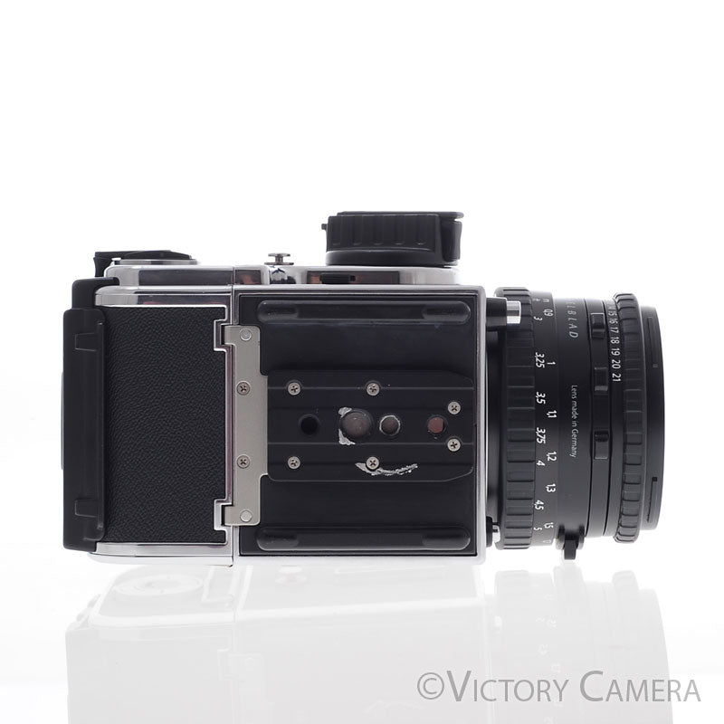 Hasselblad 501cm Chrome Camera w/ 80mm f2.8 CB T* Lens A12 Back WLF [EXC+]