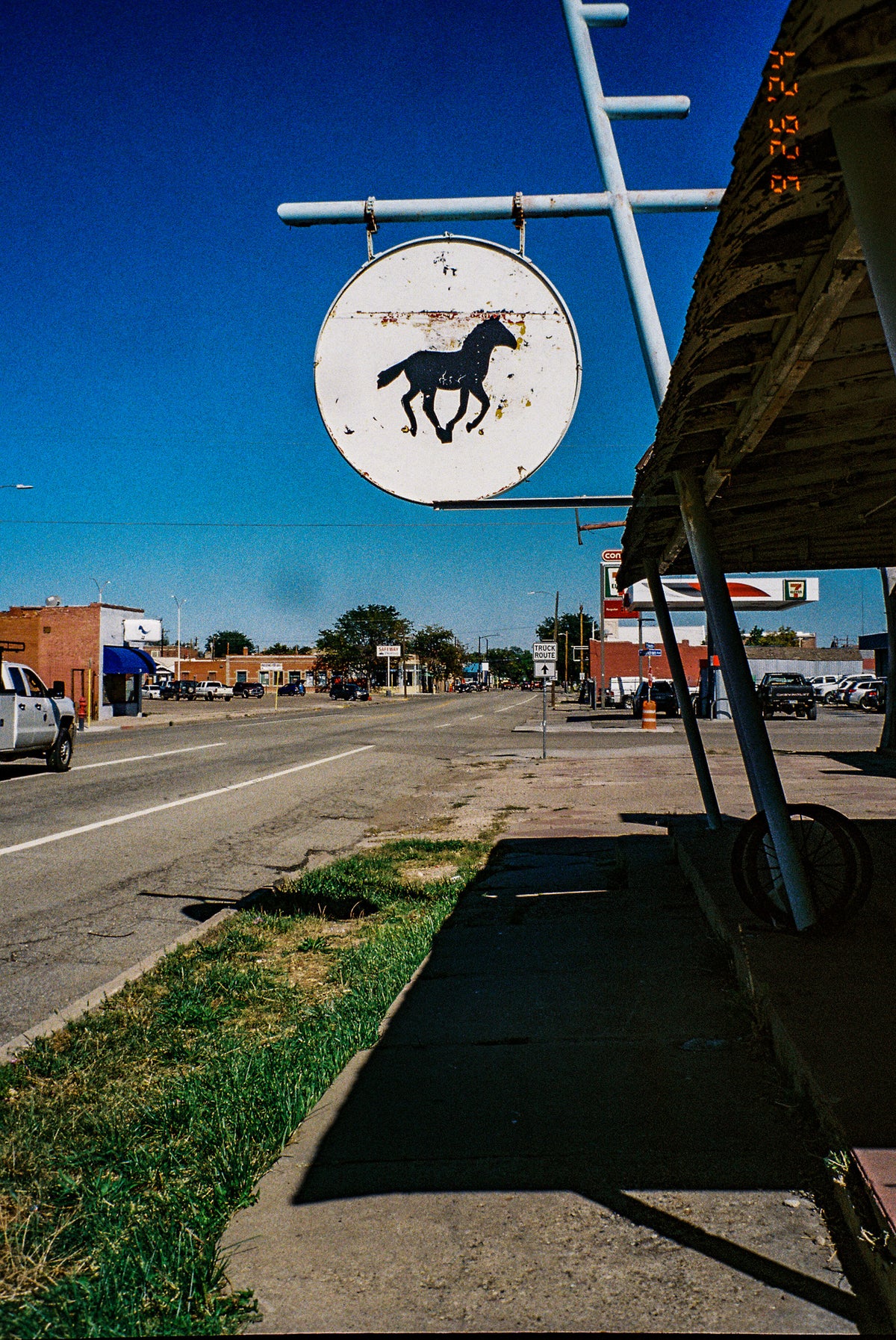 Fuji Film 400 35mm (1 Roll) - Victory Camera