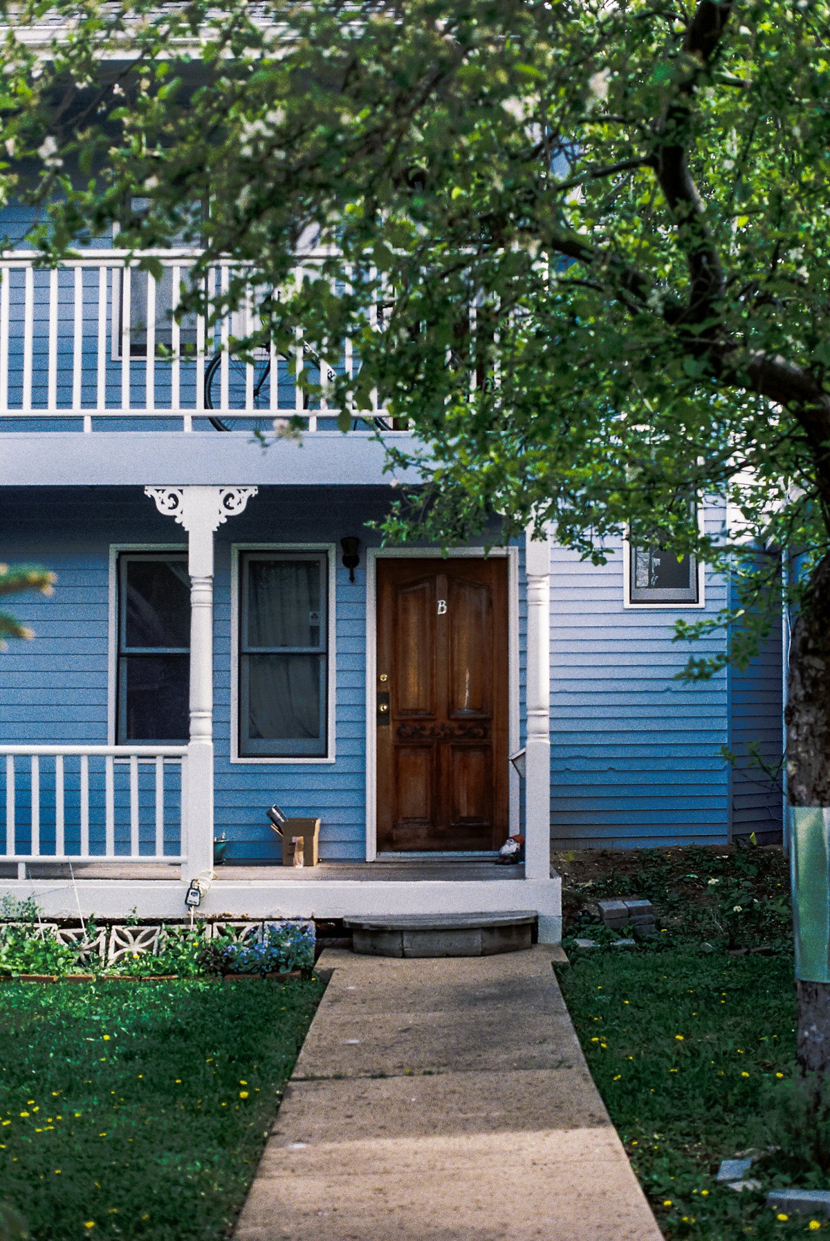 Flic Film Aurora 400 Color Negative Film (35mm Roll Film, 36 Exposures) - Victory Camera