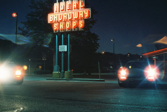 CineStill Film 800T Tungsten Xpro C-41 Color Negative Film (35mm Roll Film, 36 Exposures) - Victory Camera