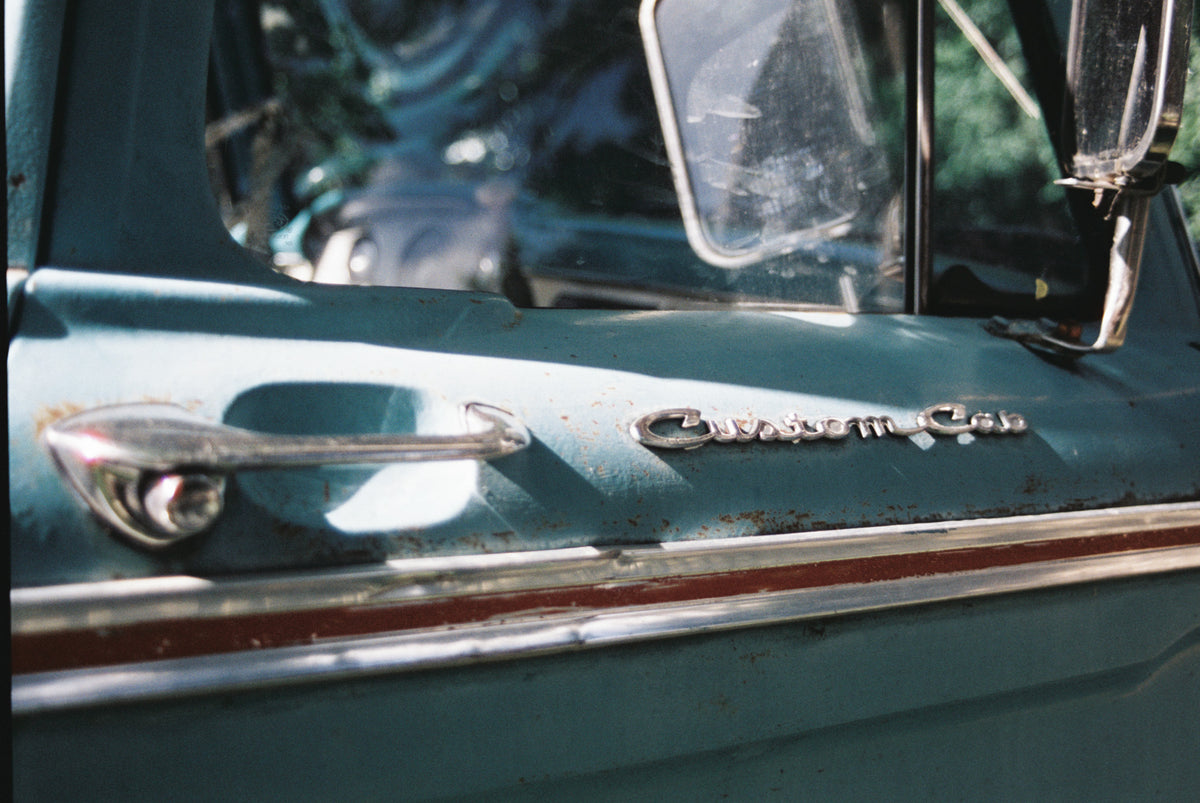 CineStill 400D Dynamic Color Negative Film (35mm Roll Film, 36 Exposures) - Victory Camera