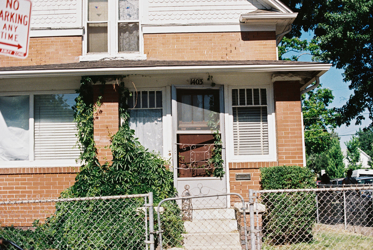 Flic Film Aurora 400 Color Negative Film (35mm Roll Film, 36 Exposures) - Victory Camera