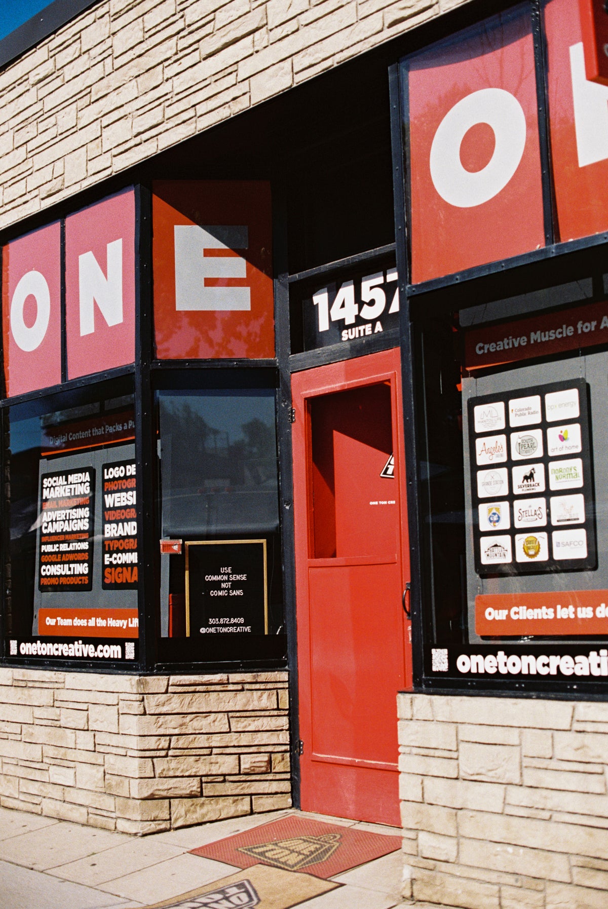 Flic Film Aurora 400 Color Negative Film (35mm Roll Film, 36 Exposures) - Victory Camera