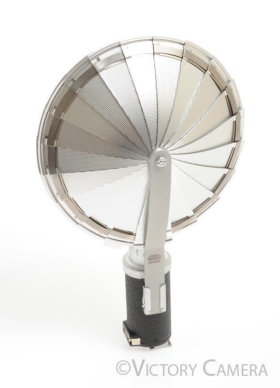 Leica Leitz Synchronblitzer Flash Petal Flash CEYOO -Mint, For Display Only- [AS-IS] - Victory Camera
