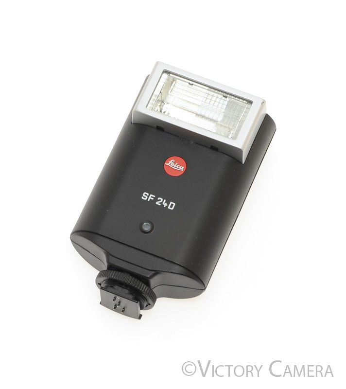Leica SF 24D Speedlite Flash w/ Diffuser [EXC] - Victory Camera