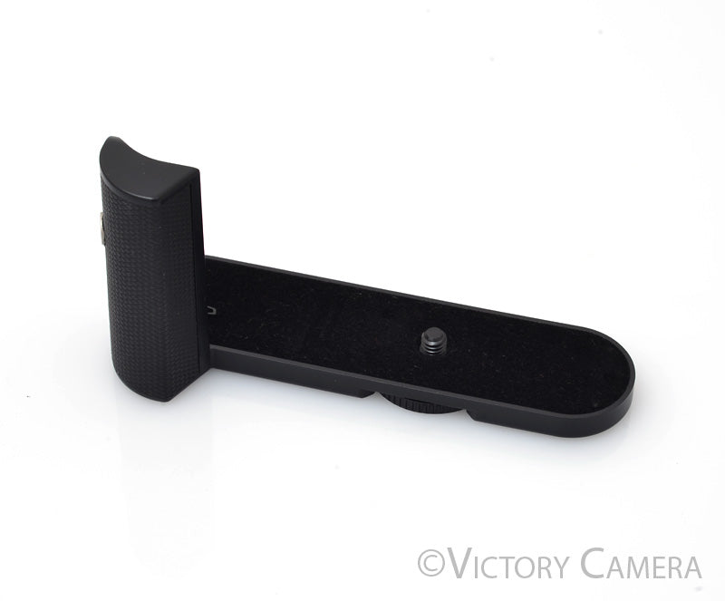 Leica Handgrip 19540 For Leica Q, Q2 [EXC+] - Victory Camera