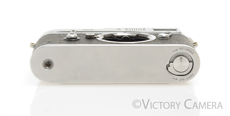 Leica M4 Classic Chrome 35mm Rangefinder Camera Body [EXC]