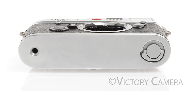 Leica M6 Classic Chrome 35mm Rangefinder Camera Body -Clean w/ Box-