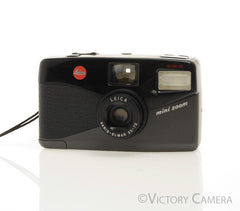 Leica Mini Zoom 35mm Point & Shoot Film Camera w/ Vario Elmar 35-70mm