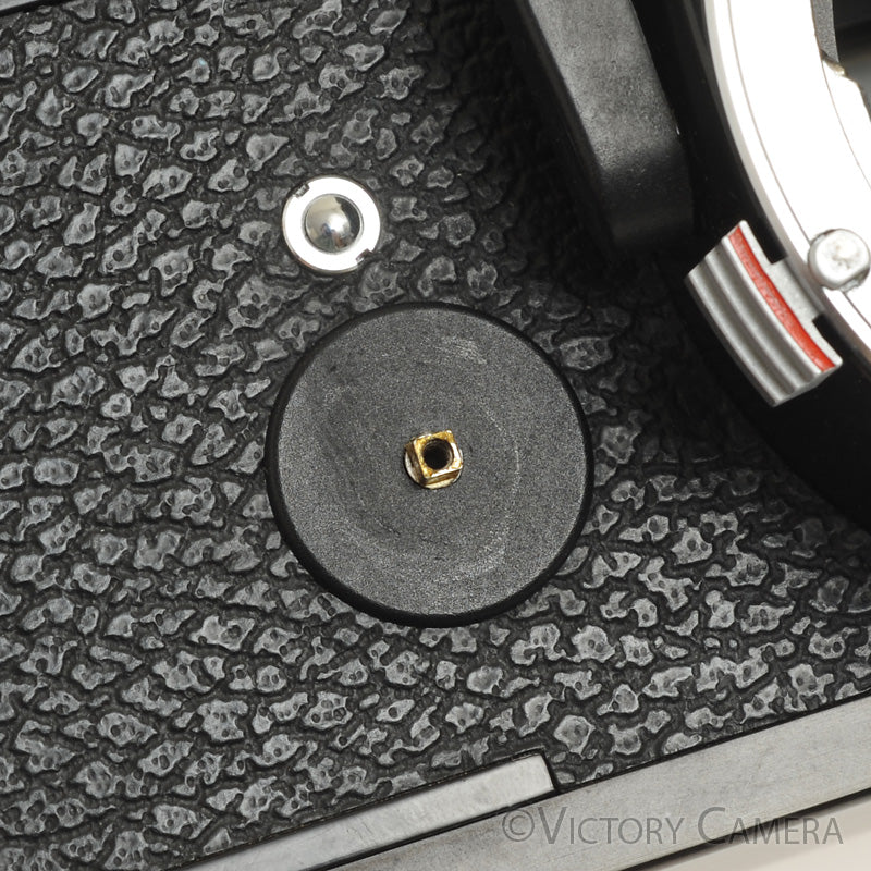 Lot 229 - A Black Leica R3 MOT Electronic & Summicron Lot 229 - A Black Leica R3 MOT Electronic & Summicron