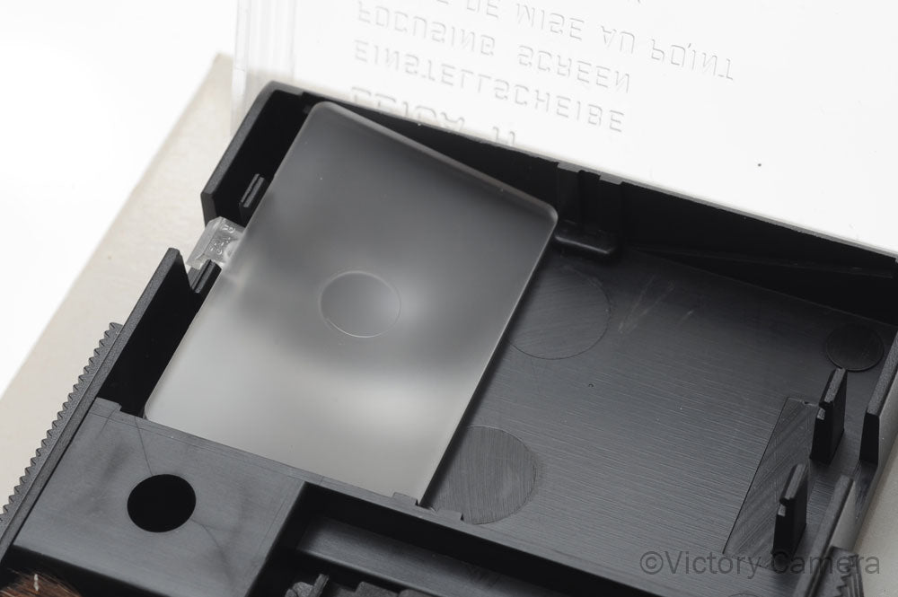 Leica 14304 Plain Matte Focusing Screen for R4, R5 R6 R7 [MINT-] - Victory Camera