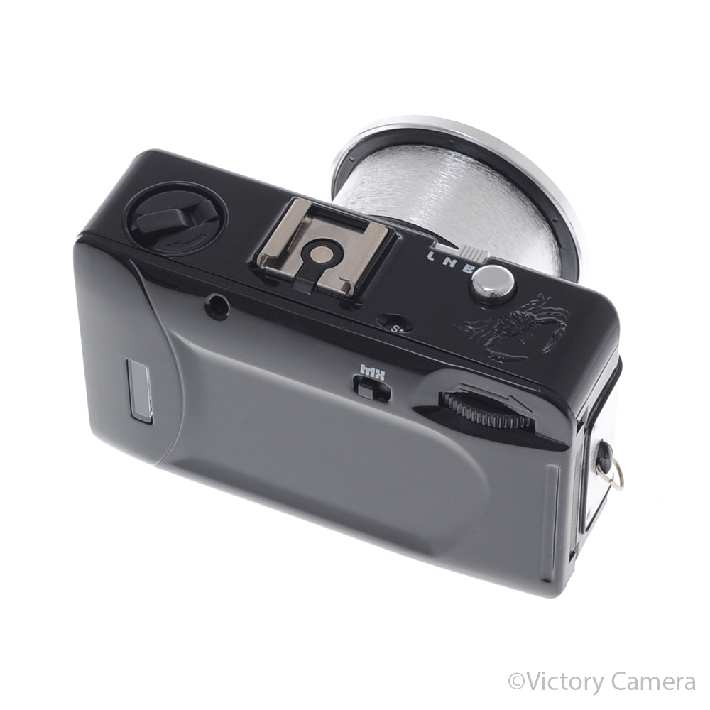Lomography Fisheye 2 35mm Film Camera (no viewfinder) [EXC] image 3