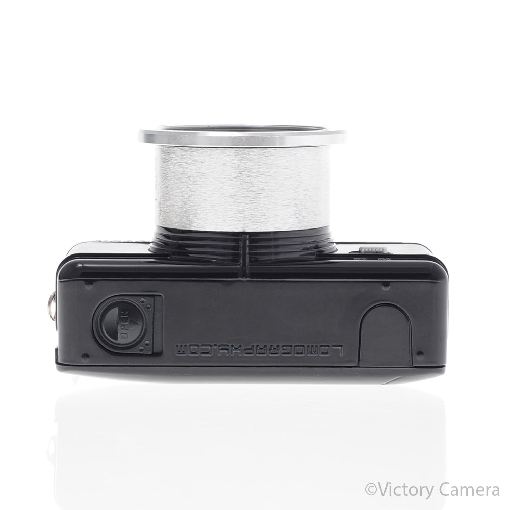 Lomography Fisheye 2 35mm Film Camera (no viewfinder) [EXC] image 4