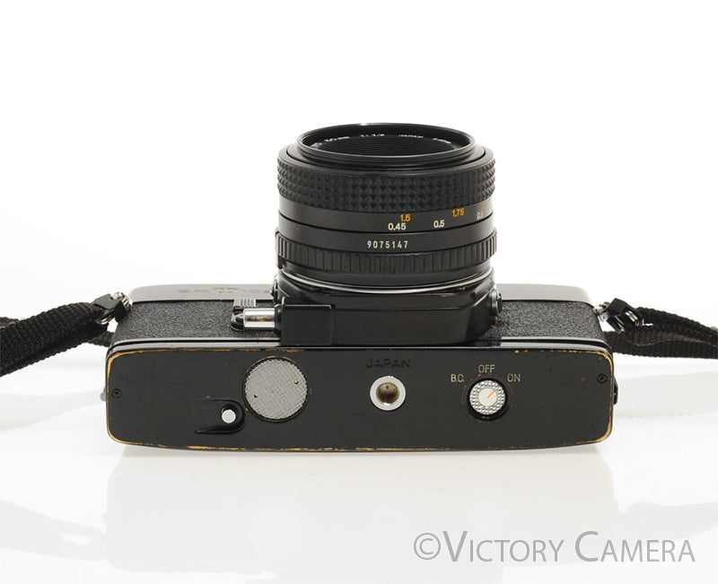 Minolta SRT 102 SRT 102 Black 35mm Camera w/ 50mm F1.7 Lens [EXC] - Victory Camera