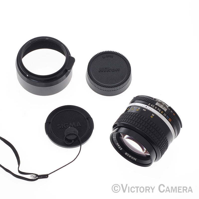 Nikon Nikkor 85mm f2 AI-S Manual Focus Portrait Lens w/ Shade  [EXC-] - Victory Camera