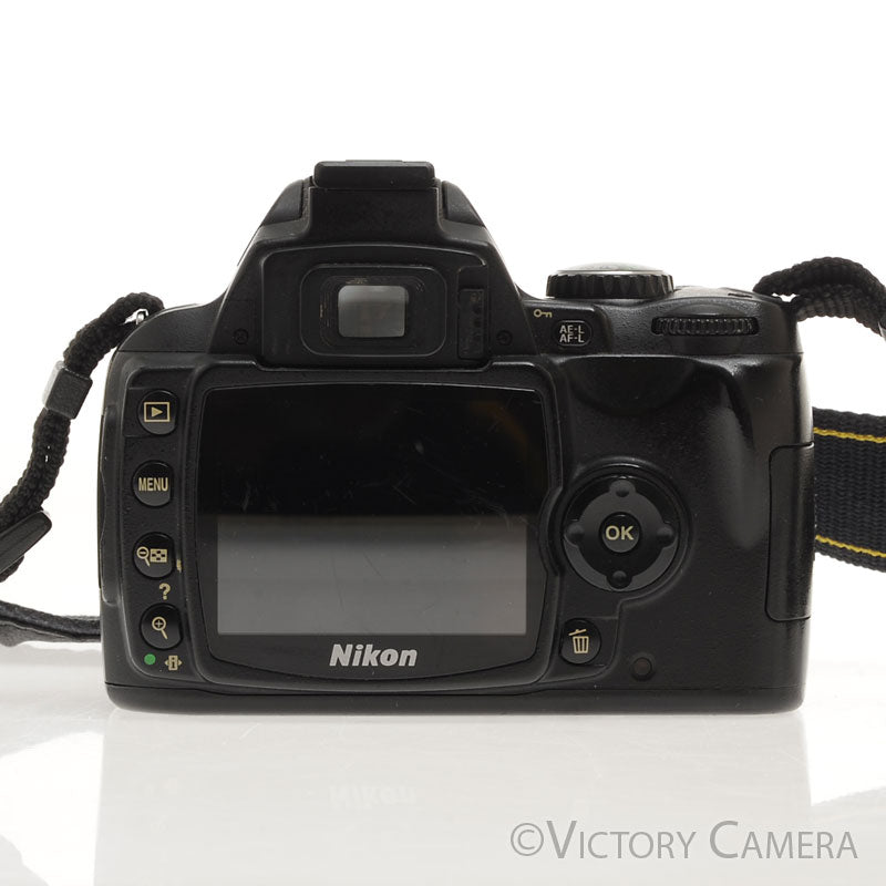 Nikon D40 Digital Camera Body [EXC-] - Victory Camera