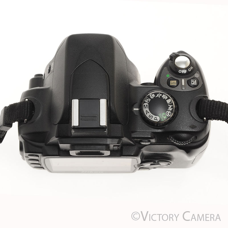 Nikon D40 Digital Camera Body [EXC-] - Victory Camera