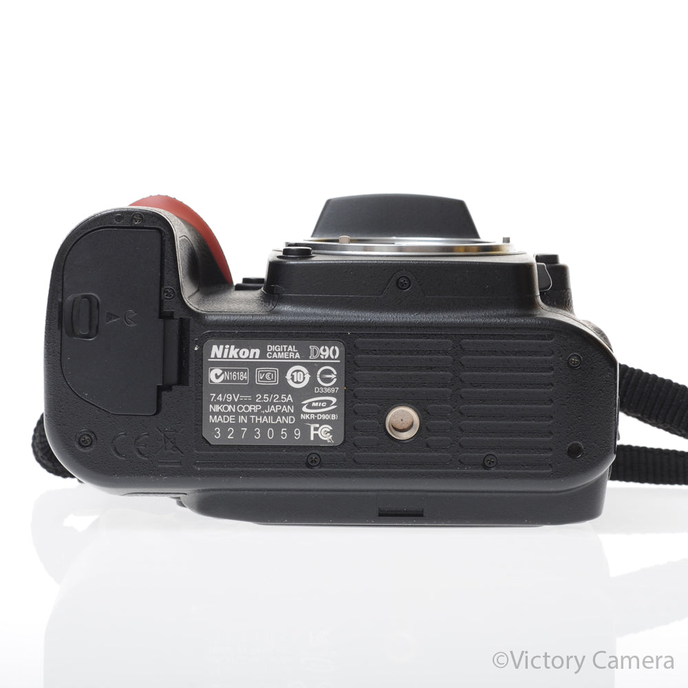 Nikon D90 12.3MP Digital SLR Digital Camera Body [BGN] image 4