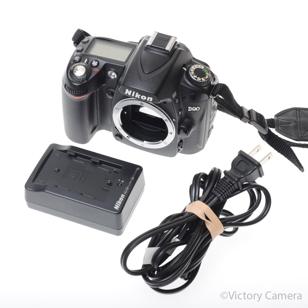 Nikon D90 12.3MP Digital SLR Digital Camera Body [BGN] image 5