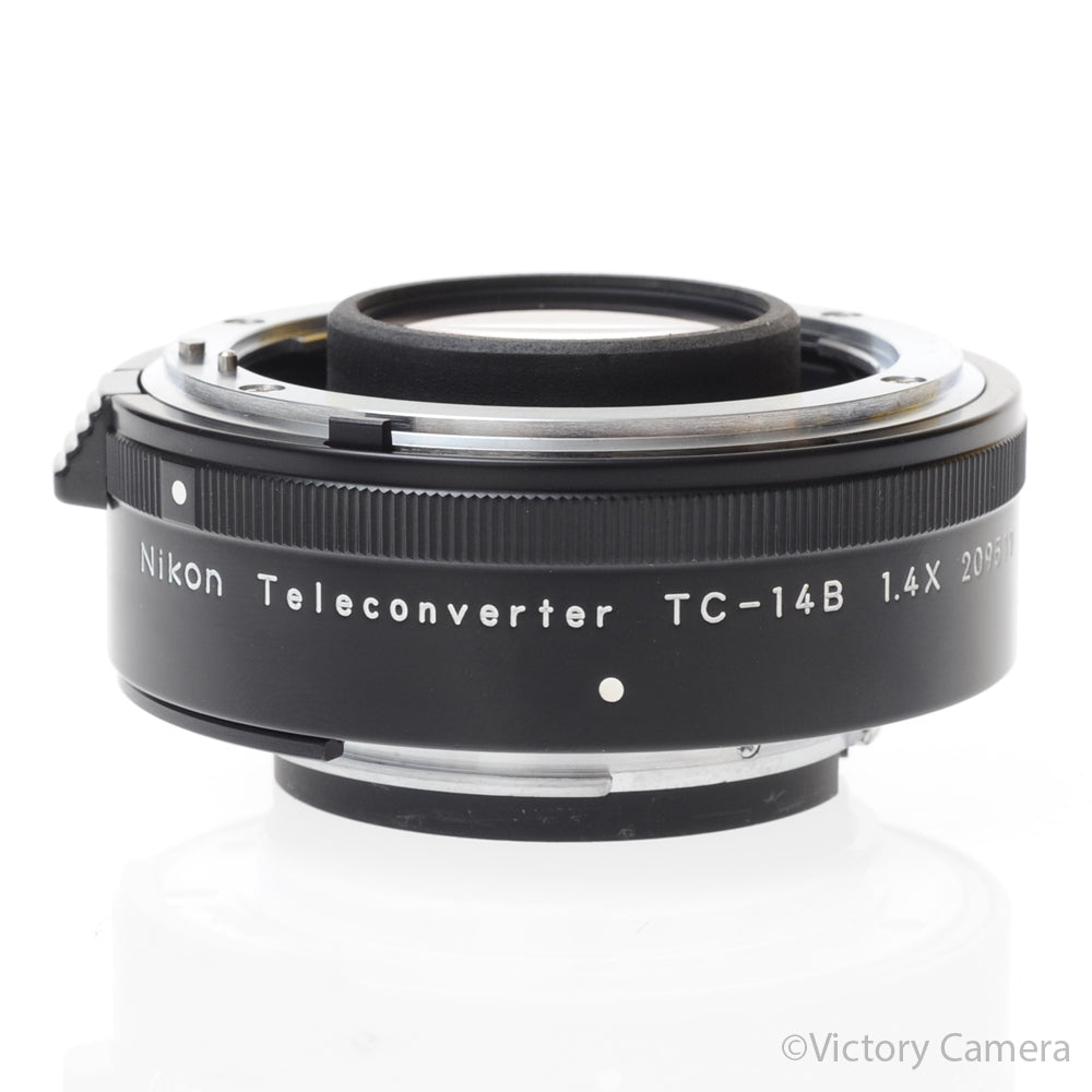 Nikon Lens Teleconverter Lens TC-200 2X AI [EXC+] image 1