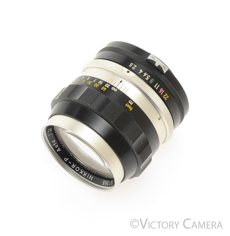 Nikon Nikkor-P 10.5cm 105mm f2.5 Photomic non-AI Telephoto Prime Lens [EXC-]