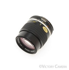 Nikon Nikkor 105mm f2.5 AI-S AIS Prime Portrait Lens [MINT-]