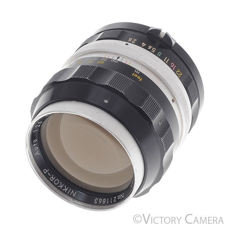 Nikon Nikkor-P 105mm f2.5 Photomic non-AI Telephoto Prime Lens [EXC-] image 1