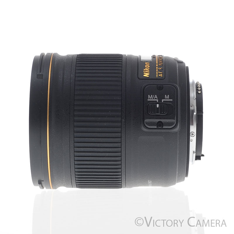Nikon AF-S NIKKOR 28mm f1.8G Wide Angle Lens [EXC] image 4