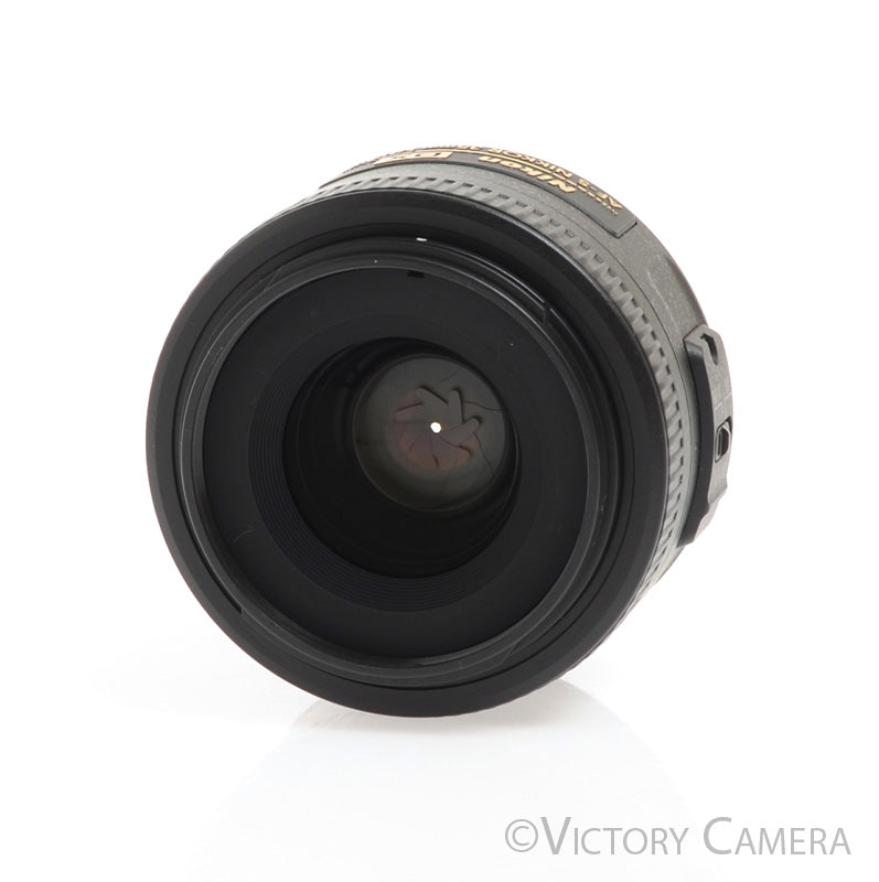 Nikon Nikkor AF-S 35mm f1.8 G DX Wide Angle Prime Lens -Clean w/ Shade- - Victory Camera