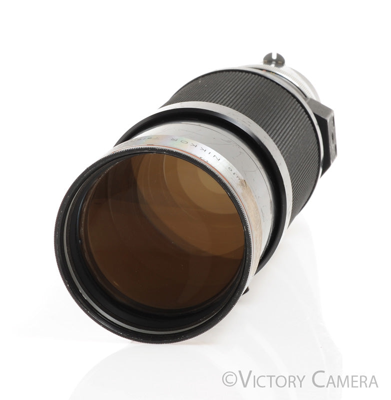 Nikon Nikkor Telephoto-Zoom 8.5cm-25cm (85mm-250mm) f4-4.5 Non-AI Lens
