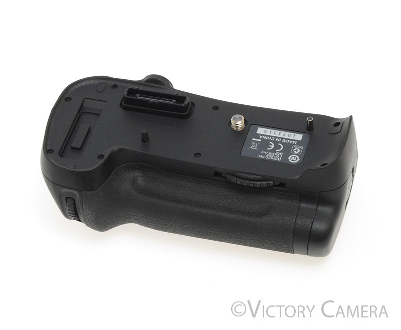 Nikon MB-D12 Battery Grip for D800/D800E/D810/D810A [MINT-] - Victory Camera