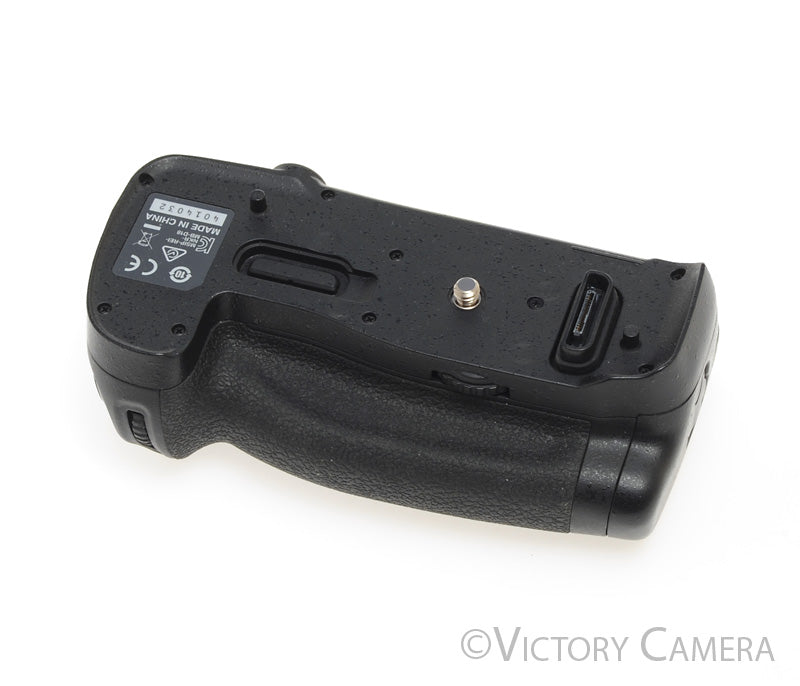 Nikon Genuine MB-D18 Battery Grip for D850 [EXC+] - Victory Camera