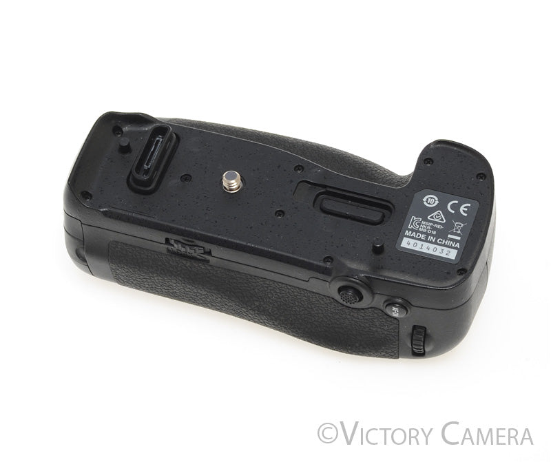 Nikon Genuine MB-D18 Battery Grip for D850 [EXC+] - Victory Camera