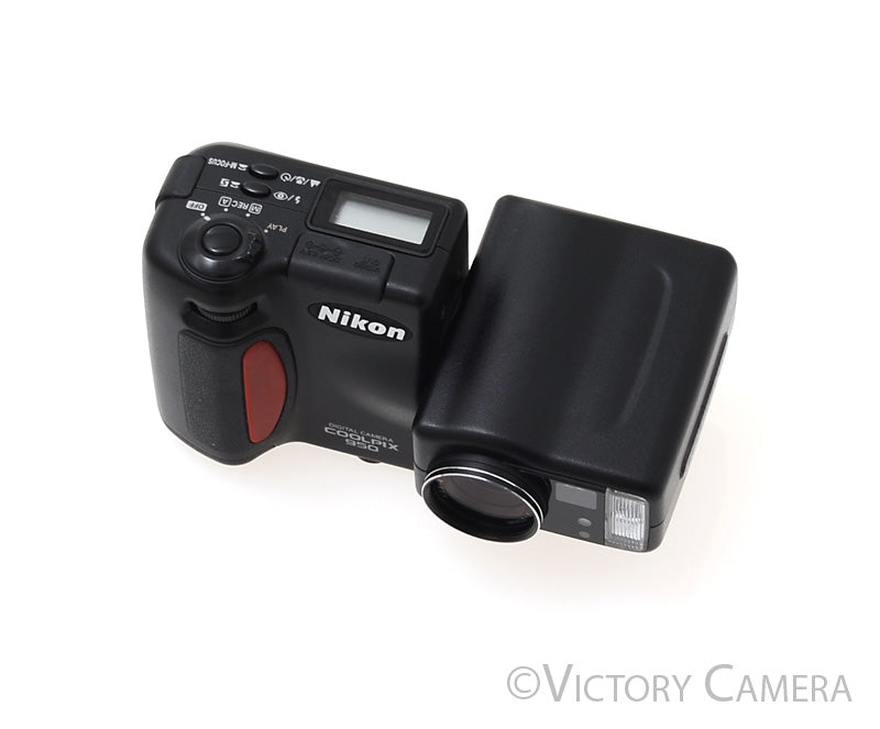 Nikon CoolPix 950 2.1MP Swivel Head Digital Camera Digicam [EXC+] - Victory Camera