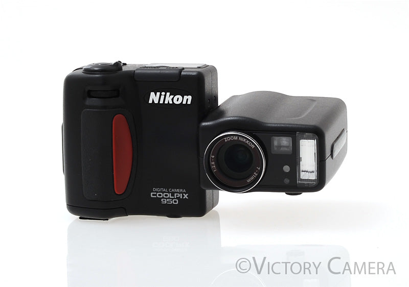 Nikon CoolPix 950 2.1MP Swivel Head Digital Camera Digicam [EXC+] - Victory Camera