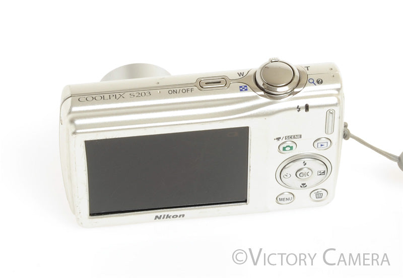 Nikon CoolPix S203 Silver Digital Point & Shoot Camera [EX]