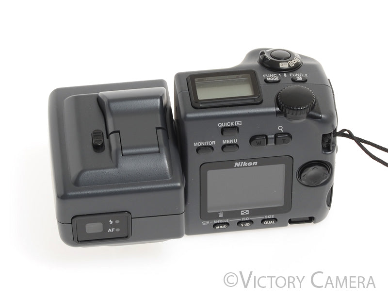 Nikon CoolPix 995 3.3MP Rotating Digital Camera Digicam -Cool- [EXC+] - Victory Camera