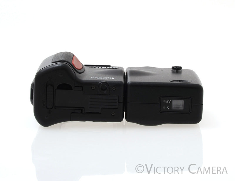 Nikon CoolPix 950 2.1MP Swivel Head Digital Camera Digicam [EXC+] - Victory Camera